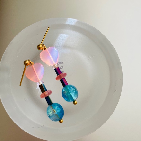 Earrings - Picture 3 of 16